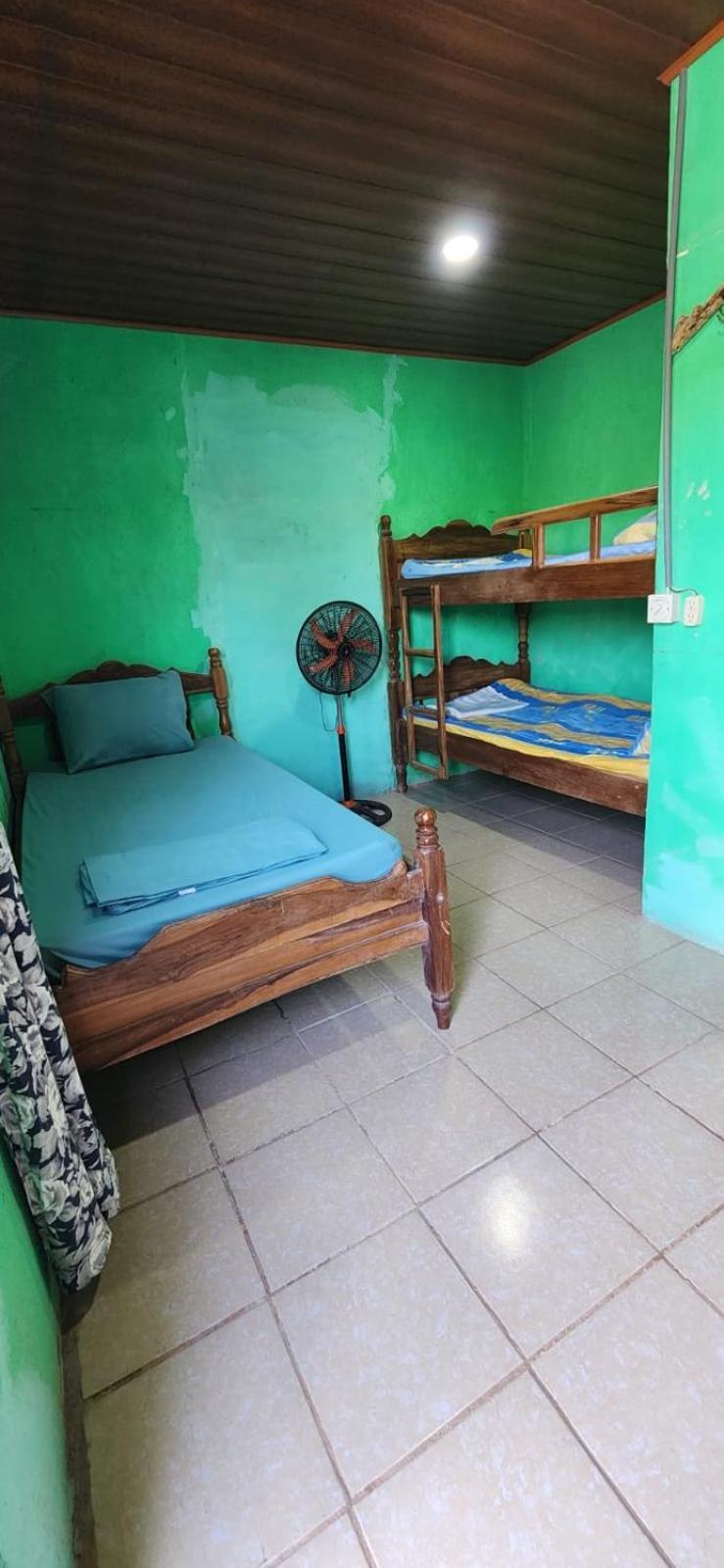 La Cascada Hostel & Restaurant リバス エクステリア 写真