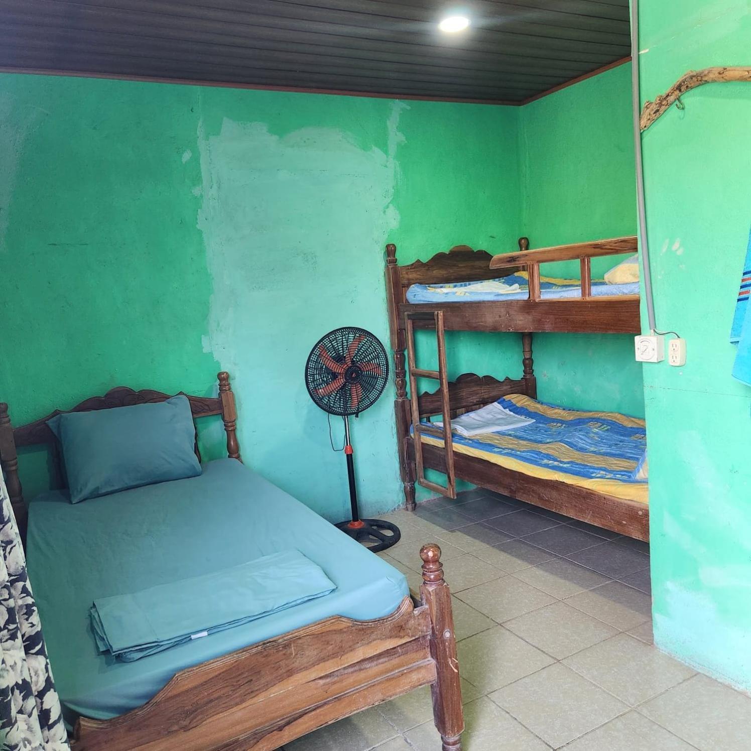 La Cascada Hostel & Restaurant リバス エクステリア 写真